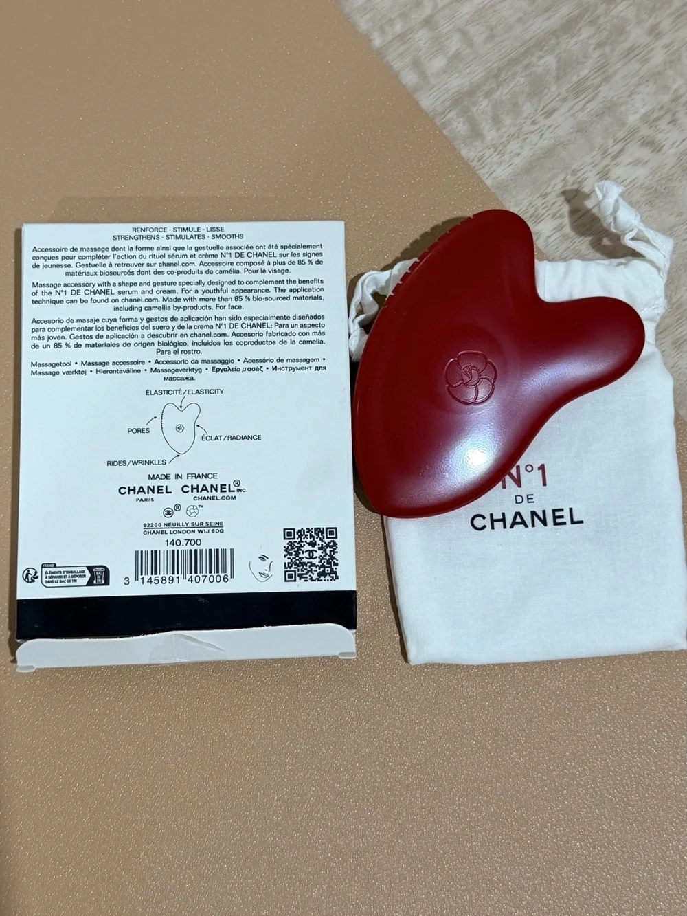 Brand new N°1 DE CHANEL Massage Accessory